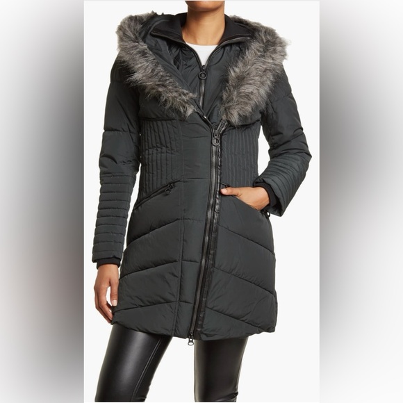 Noize Jackets & Blazers - Noize. Gigi Vegan Faux Fur Trim Quilted Parka. Black. Size XS.